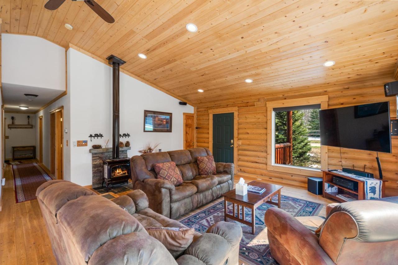 Lazy Fox Cabin West Yellowstone Exterior foto