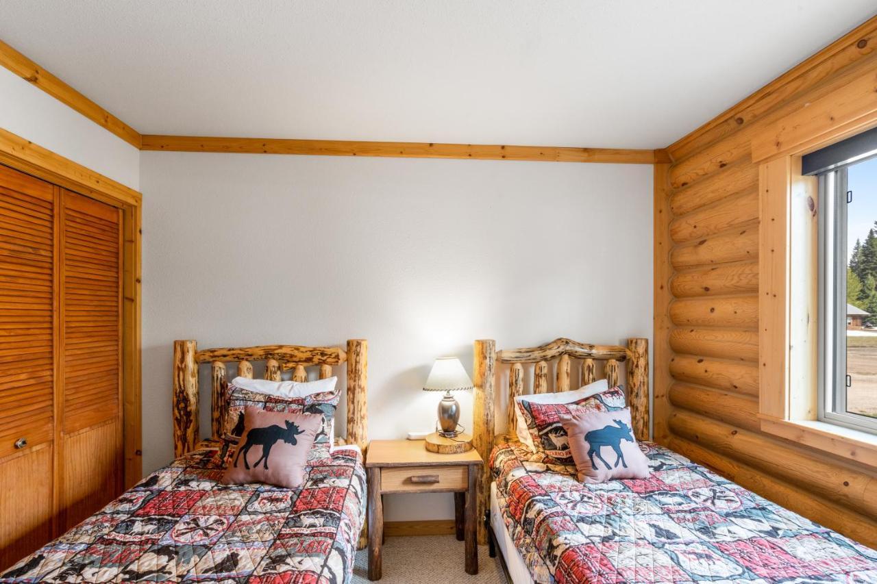 Lazy Fox Cabin West Yellowstone Exterior foto