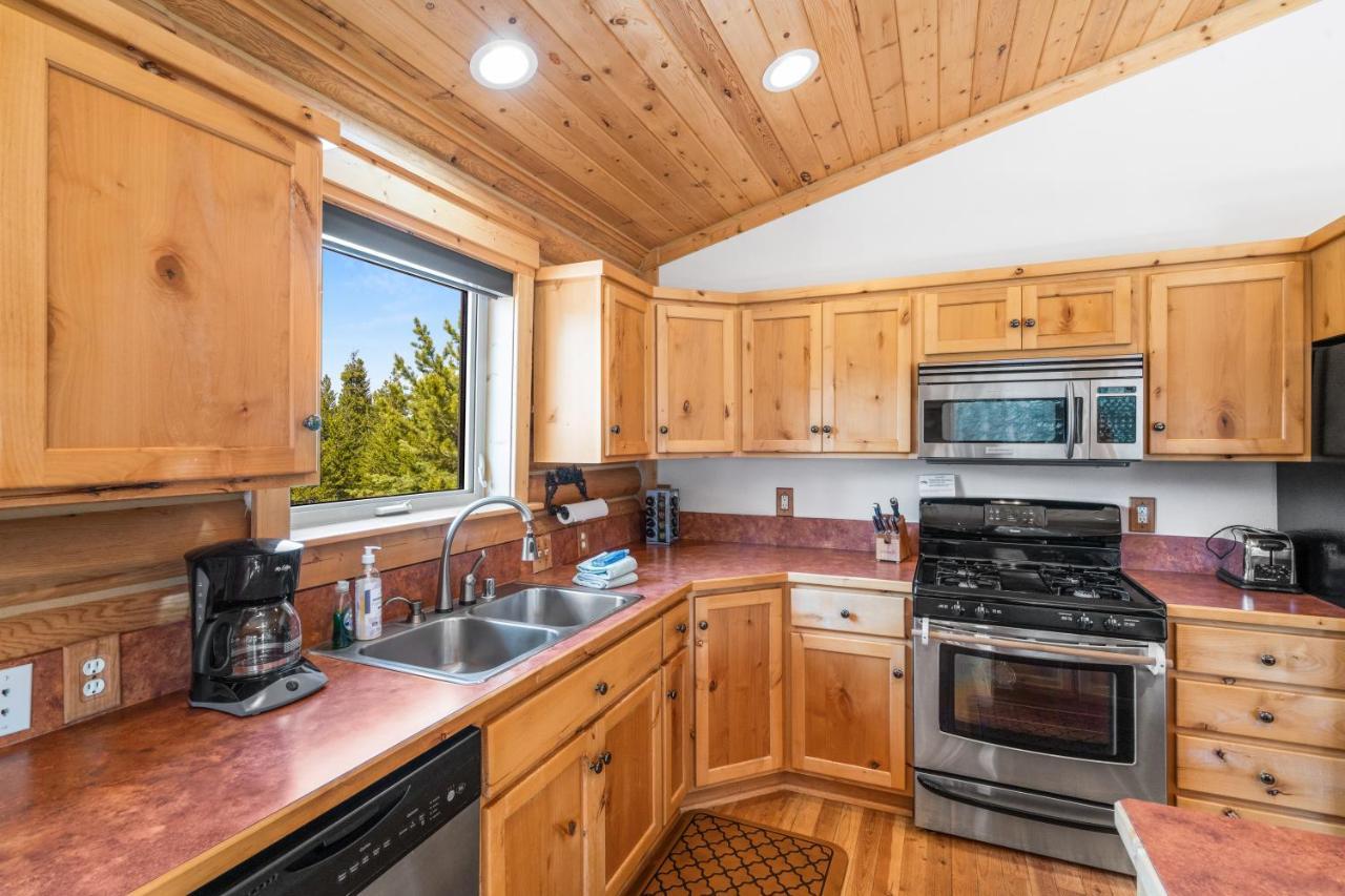 Lazy Fox Cabin West Yellowstone Exterior foto